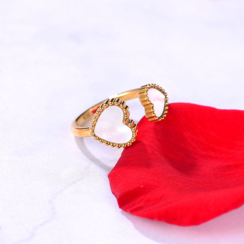 Hearts /  Ring Pearl Gold