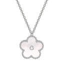 Blossom / Necklace Pearl Silver