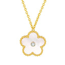 Blossom / Necklace Pearl Gold